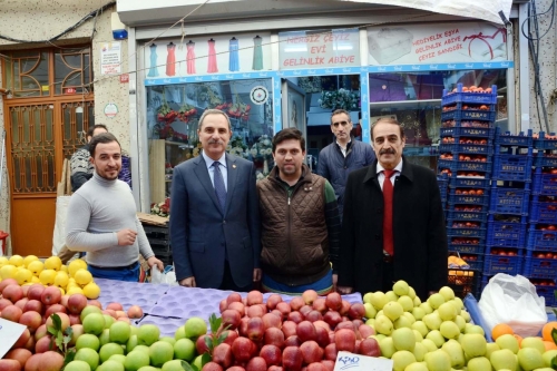 Oda Başkanı Mesut Şengün Sanayi mahallesi perşembe pazarını ziyaret etti.